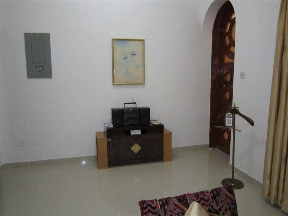 Qurum Beach Hotel Masqat Buitenkant foto
